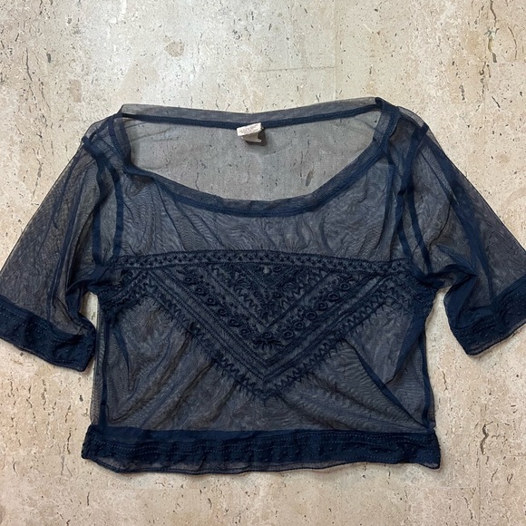 N/A Tops - Very Delicate and Pretty Mesh Cropped Top Size XS